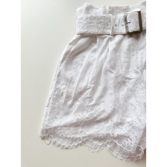 SELF PORTRAIT White Lace Belted Scalloped Pleated Paperbag Waist Shorts, Size 2 - Picture 7 of 16